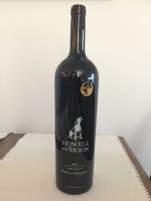 Howell at the Moon wine bottle